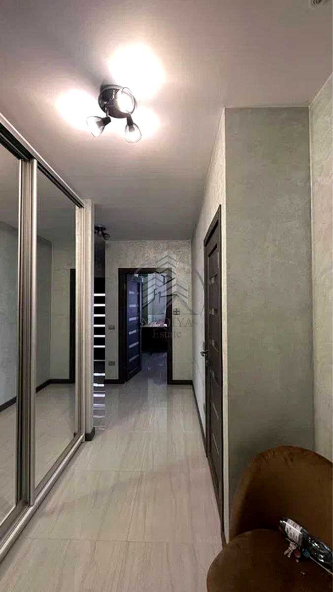 1877744917377303