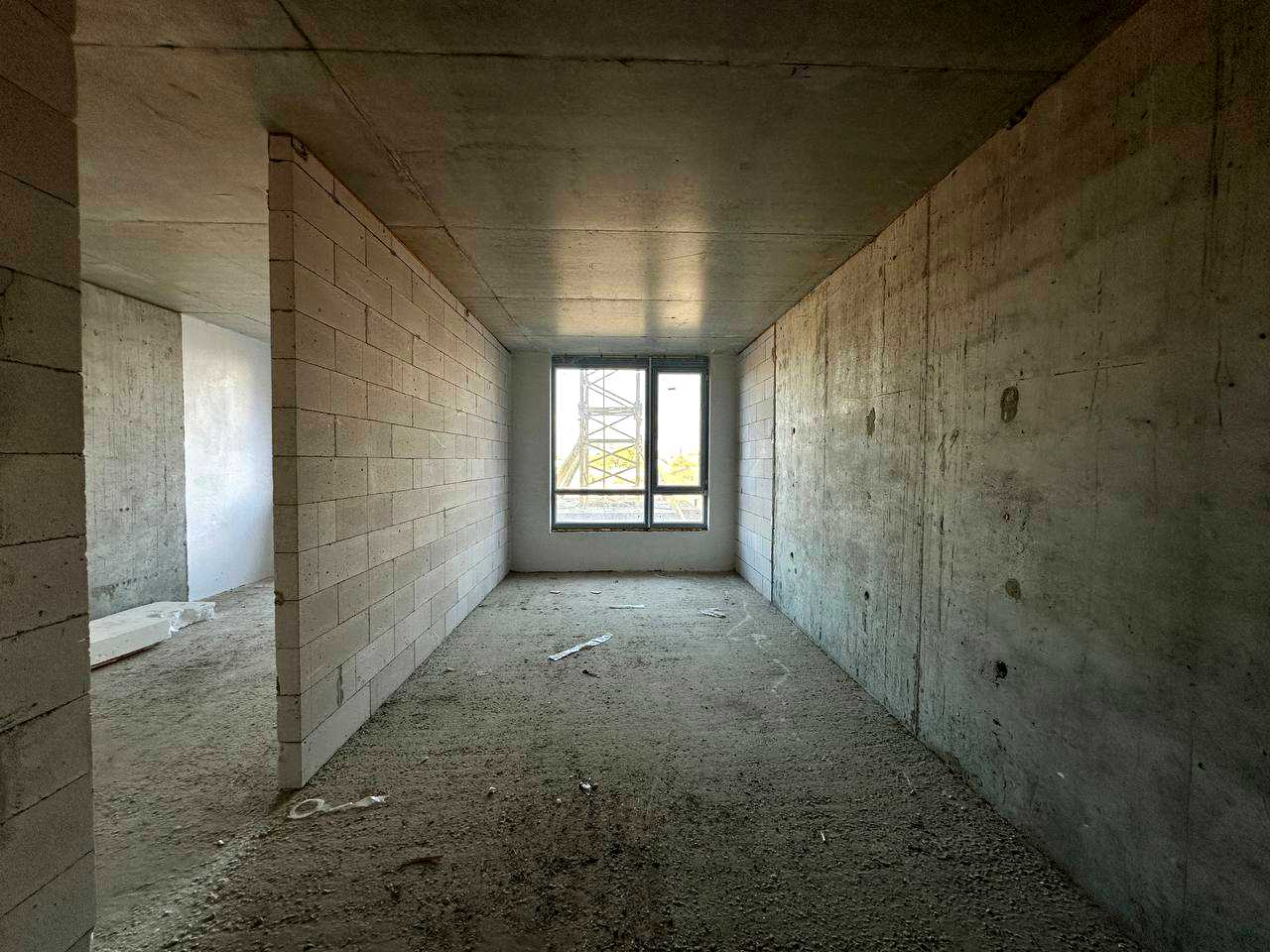 1877745930726958