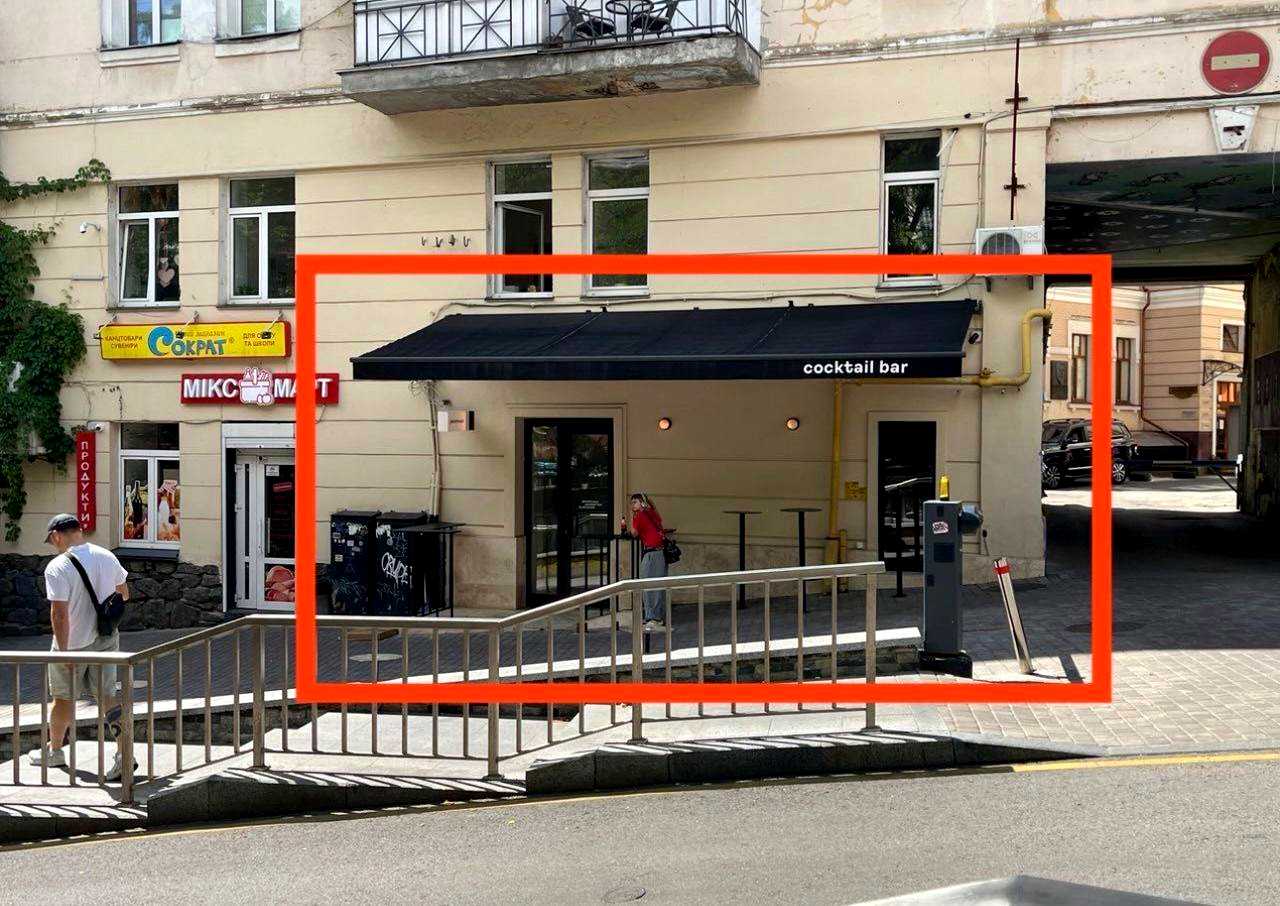 1877746402514358