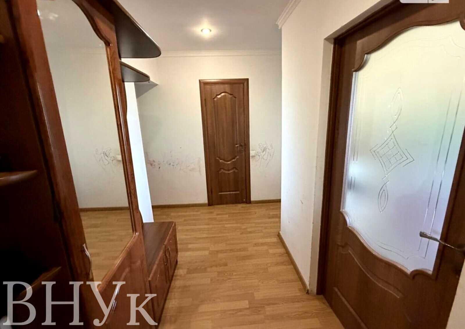 1877747813940176