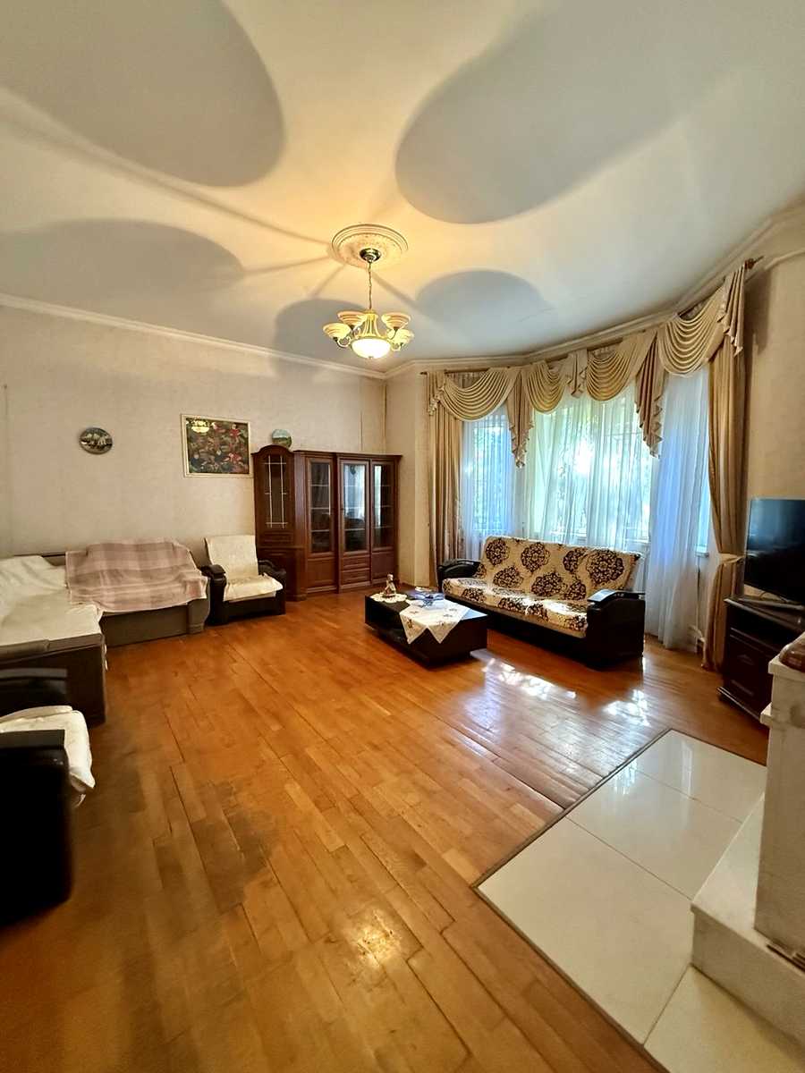 1877748761313964