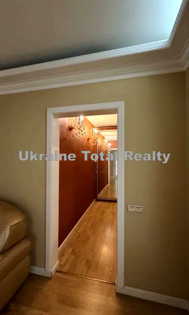 1877748903196374