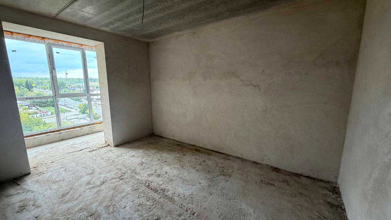 1877748945461416