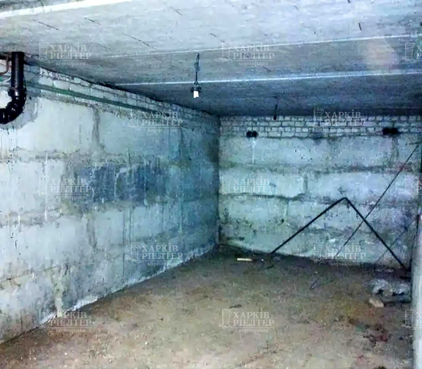 1877749631579295