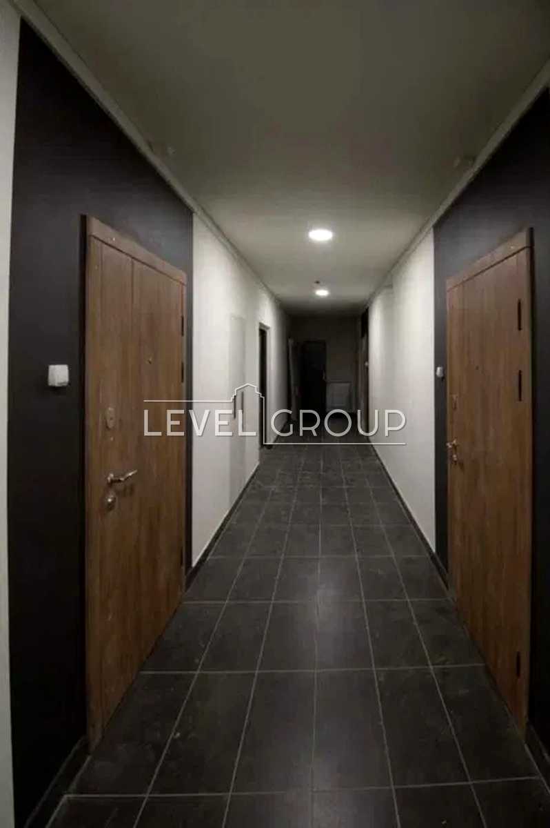 1877749856593273