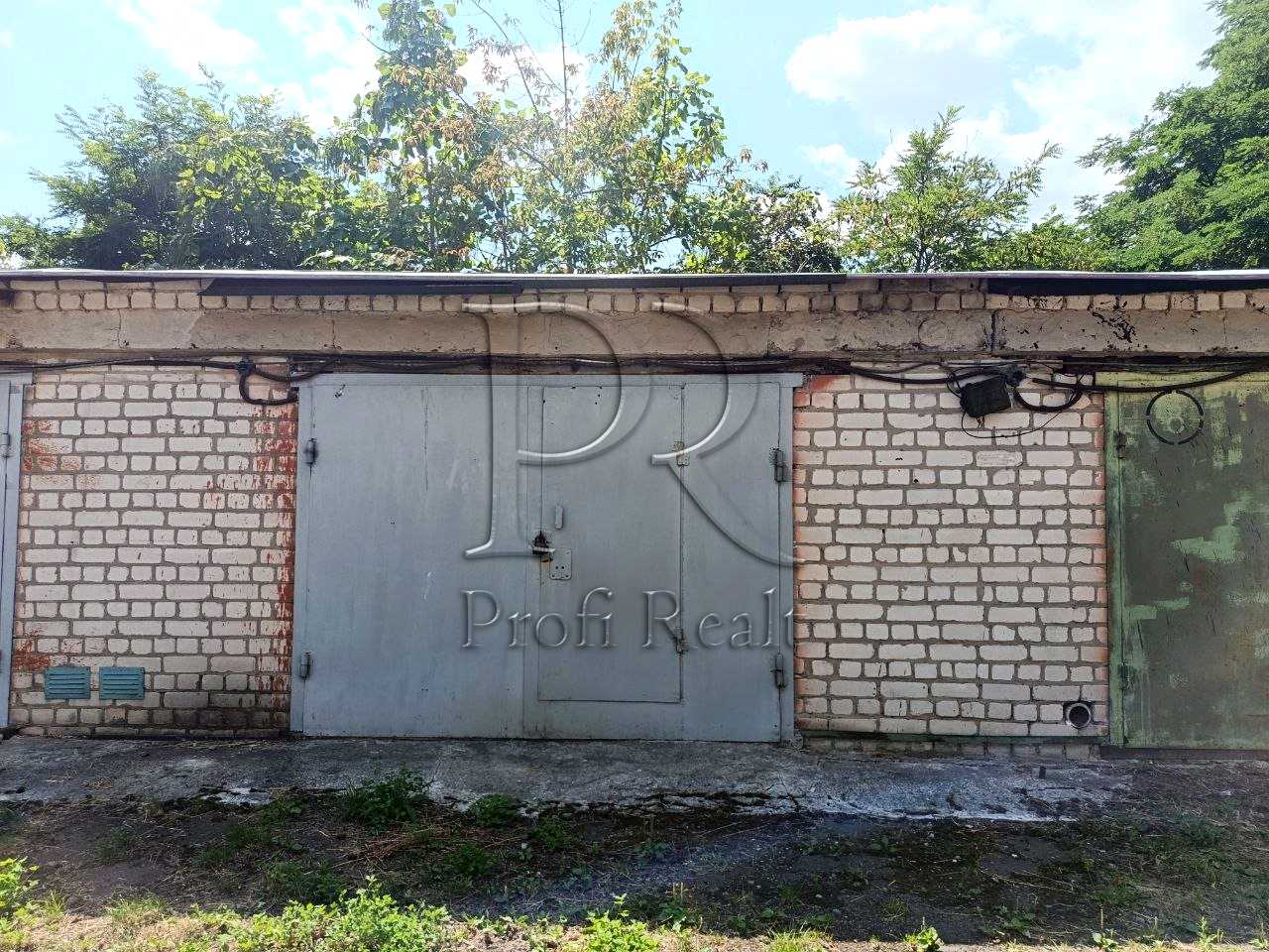 1877751575675291