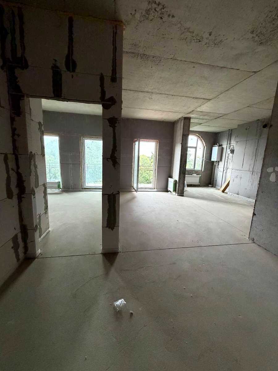 1877752096650194