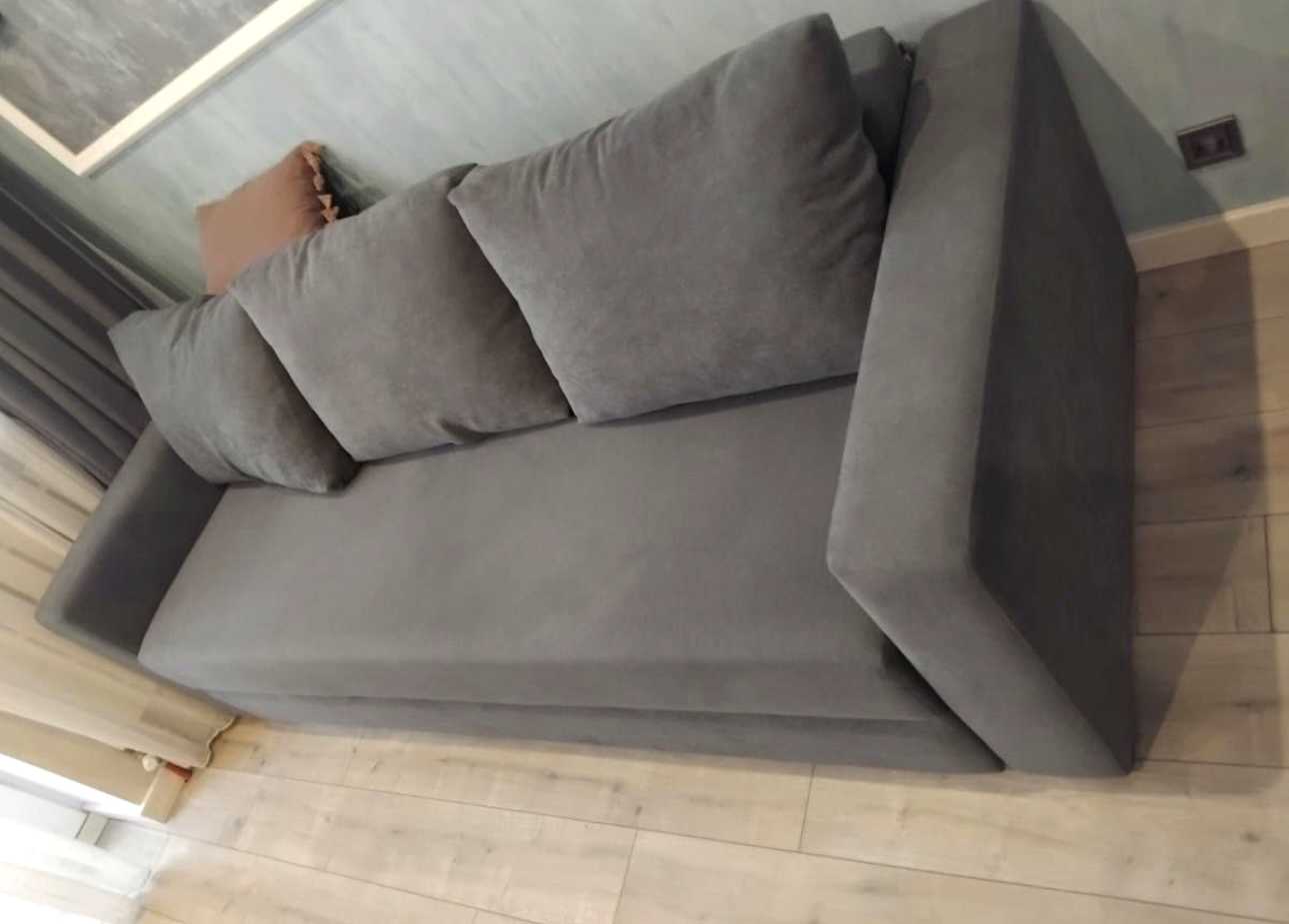 1877752859966819