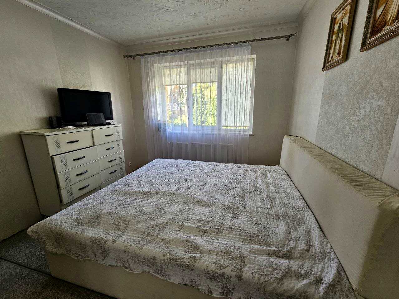 1877753606013745