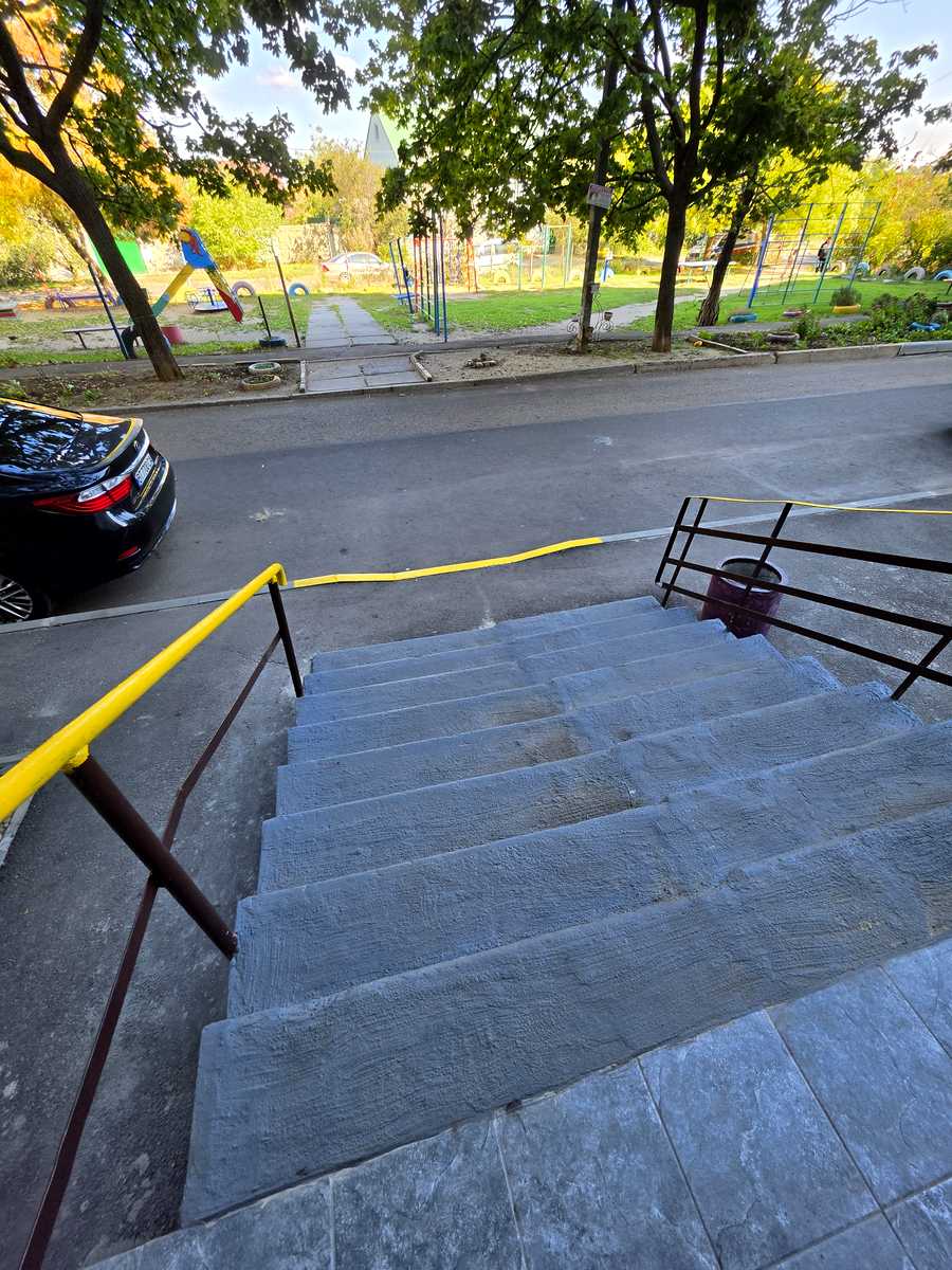 1877754068808442