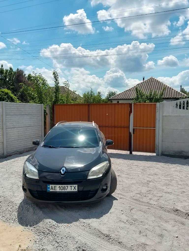 1877754081950392