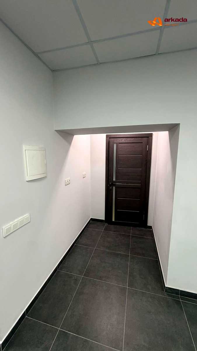 1877754121714932