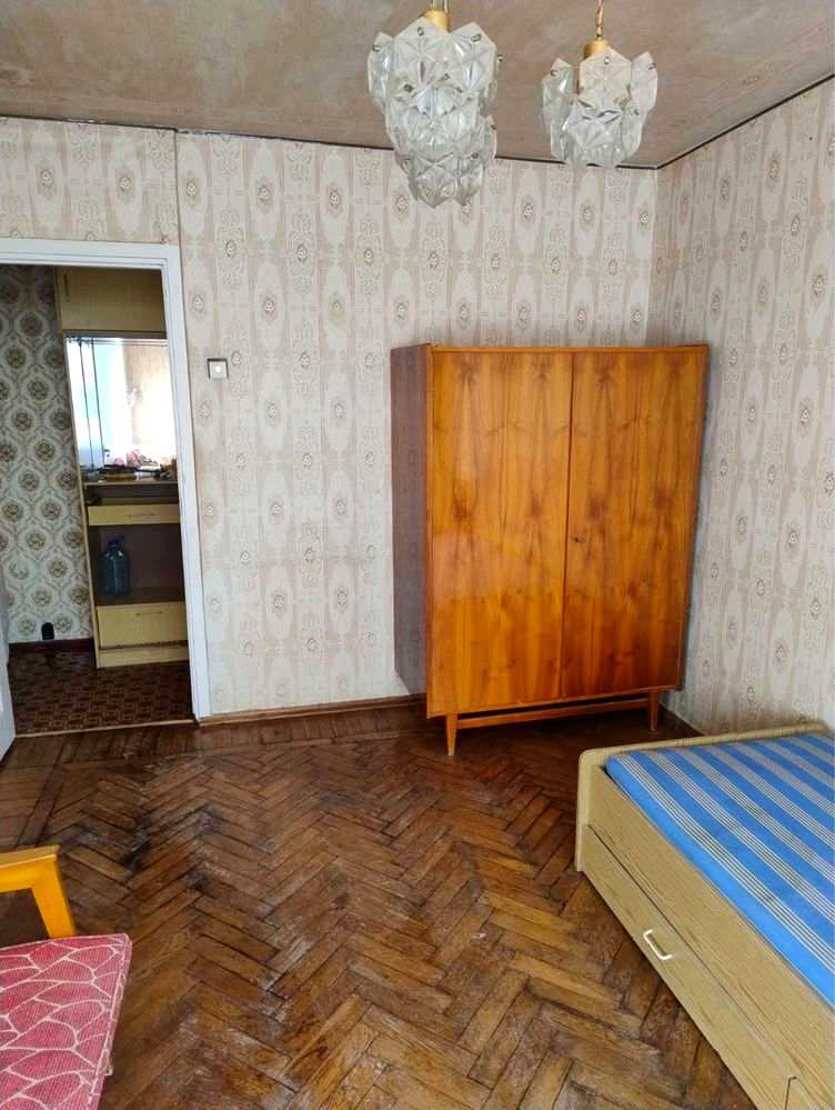 1877754143014743