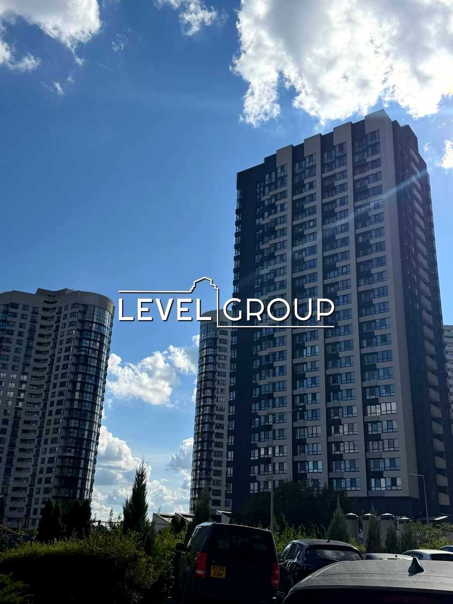 1877754426508411