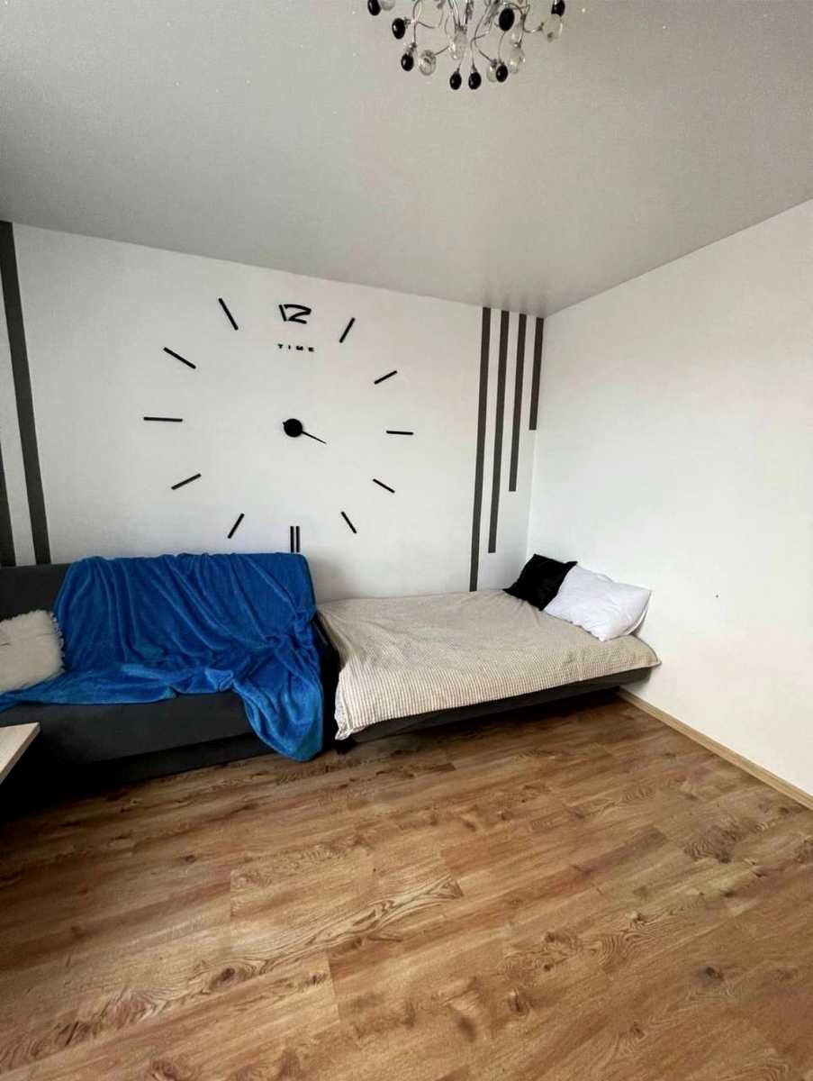 1877754868626673