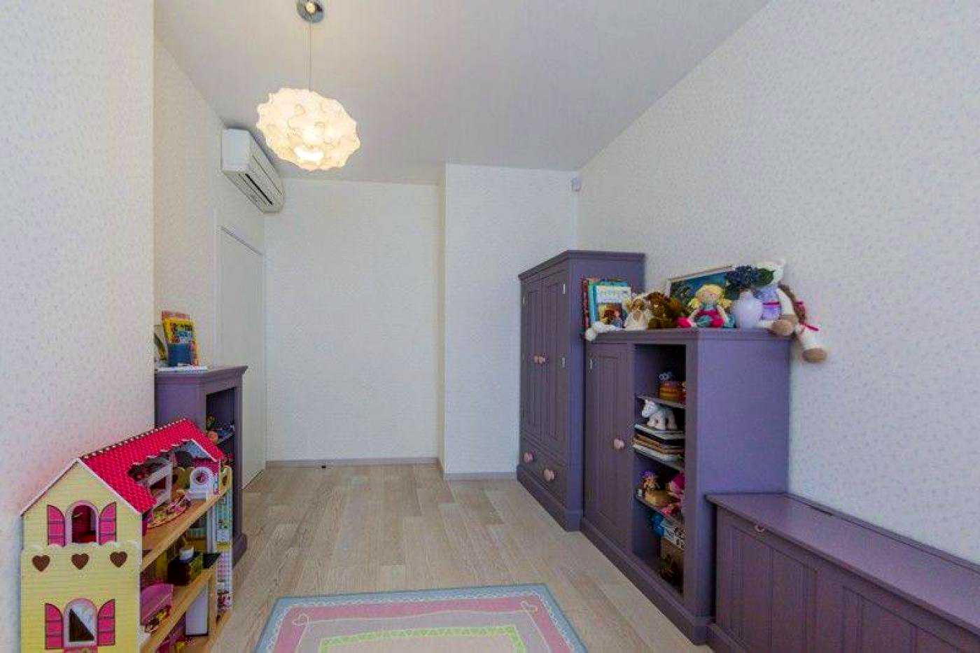 1877755071975892