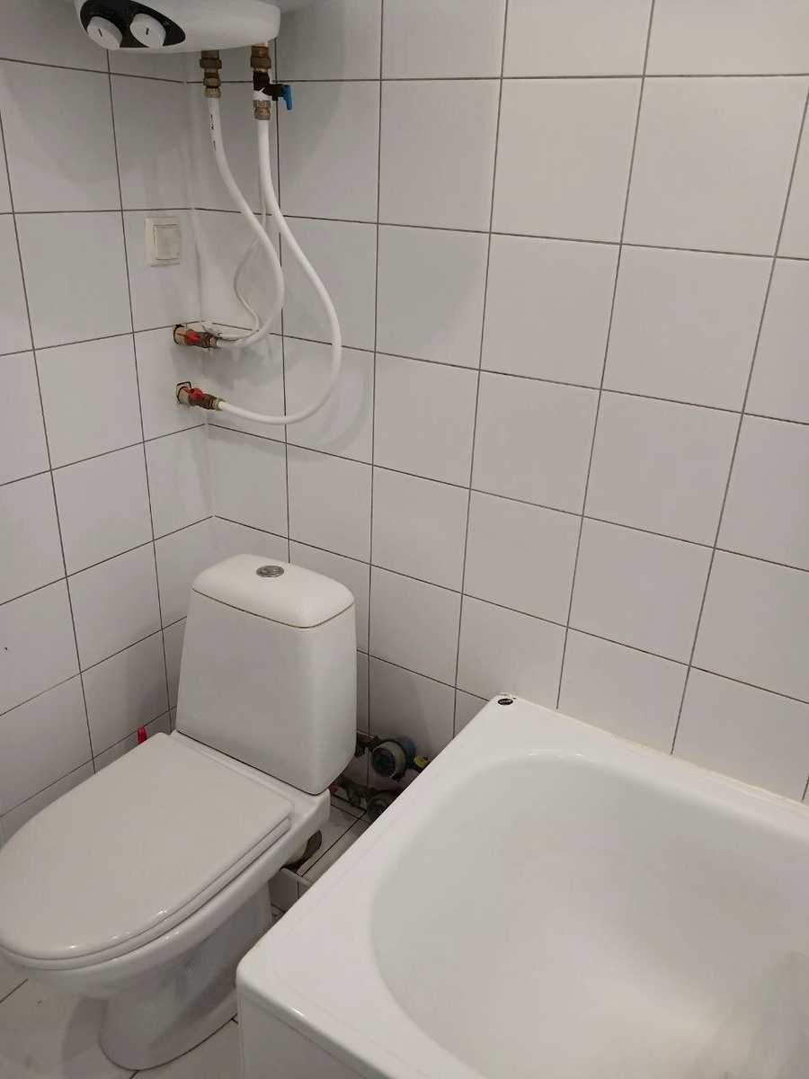 1877756559248697