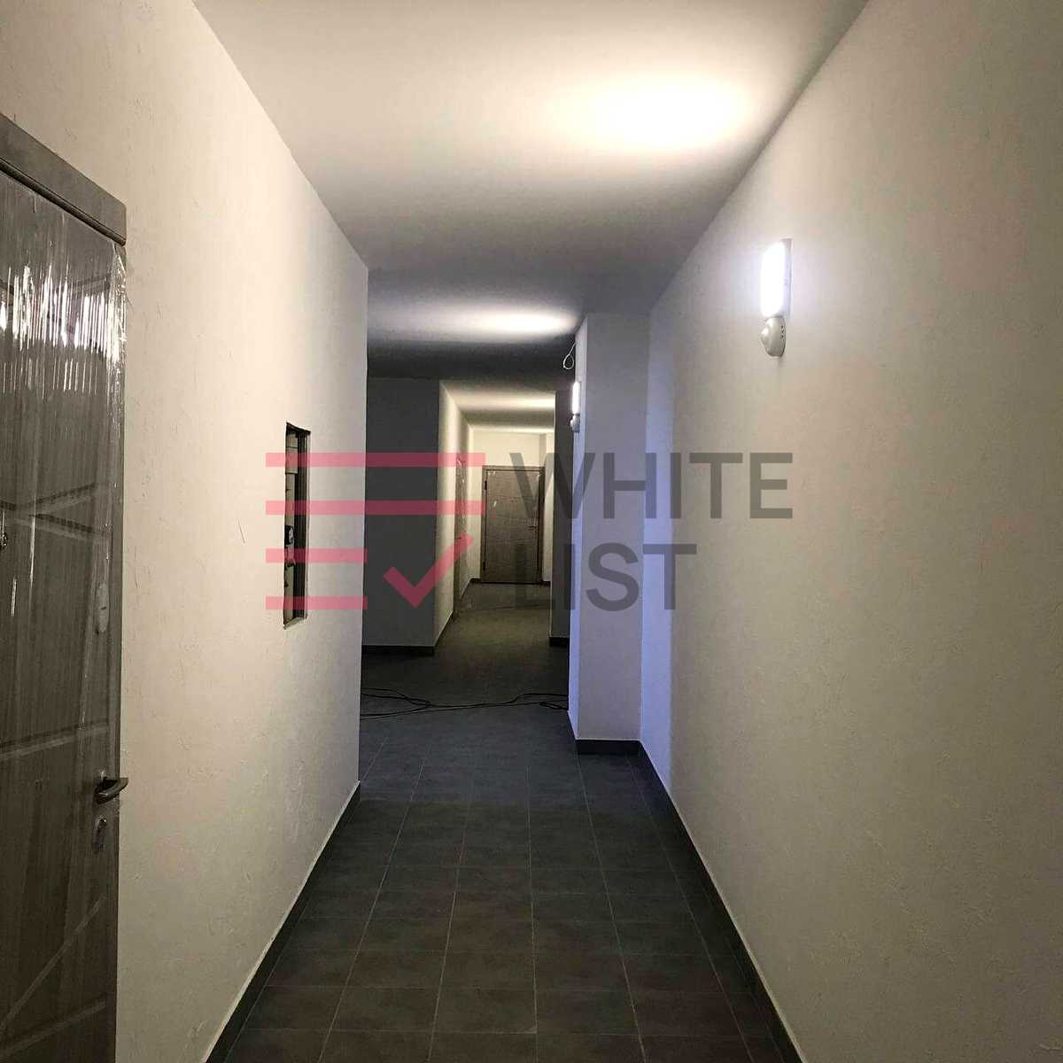 1877756686256160