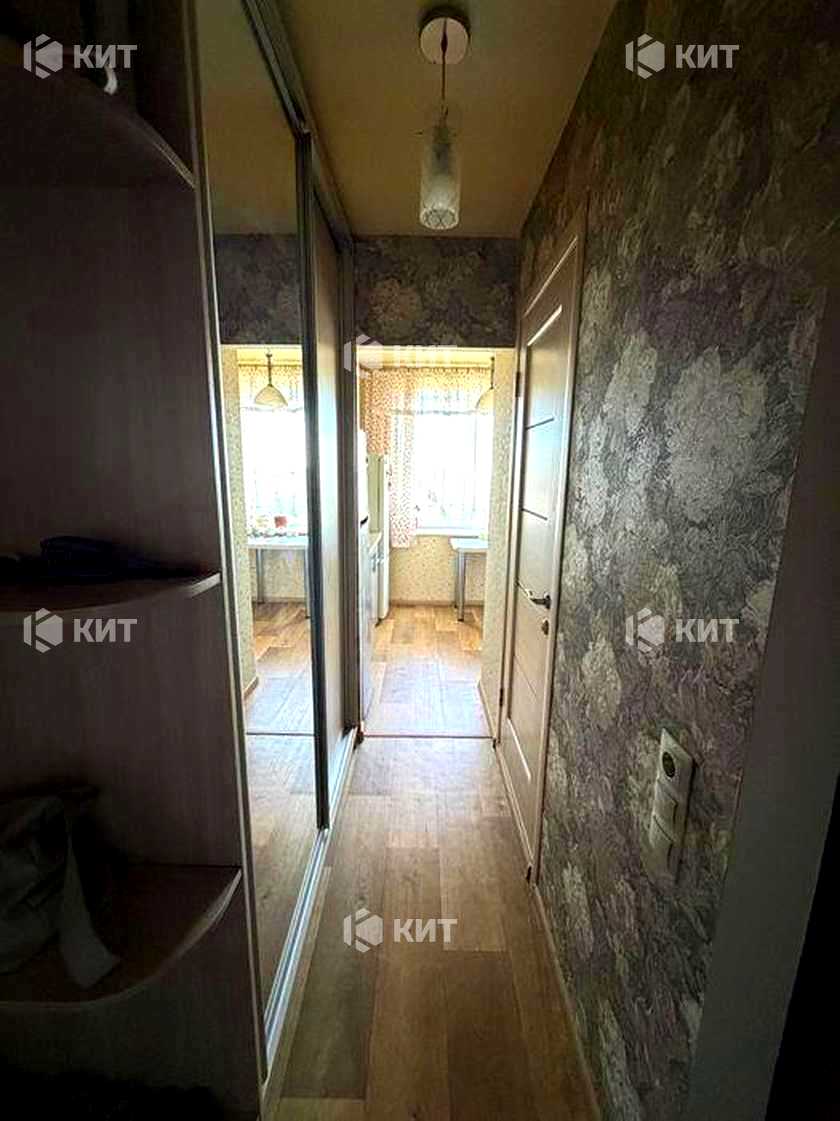 1877756831035701
