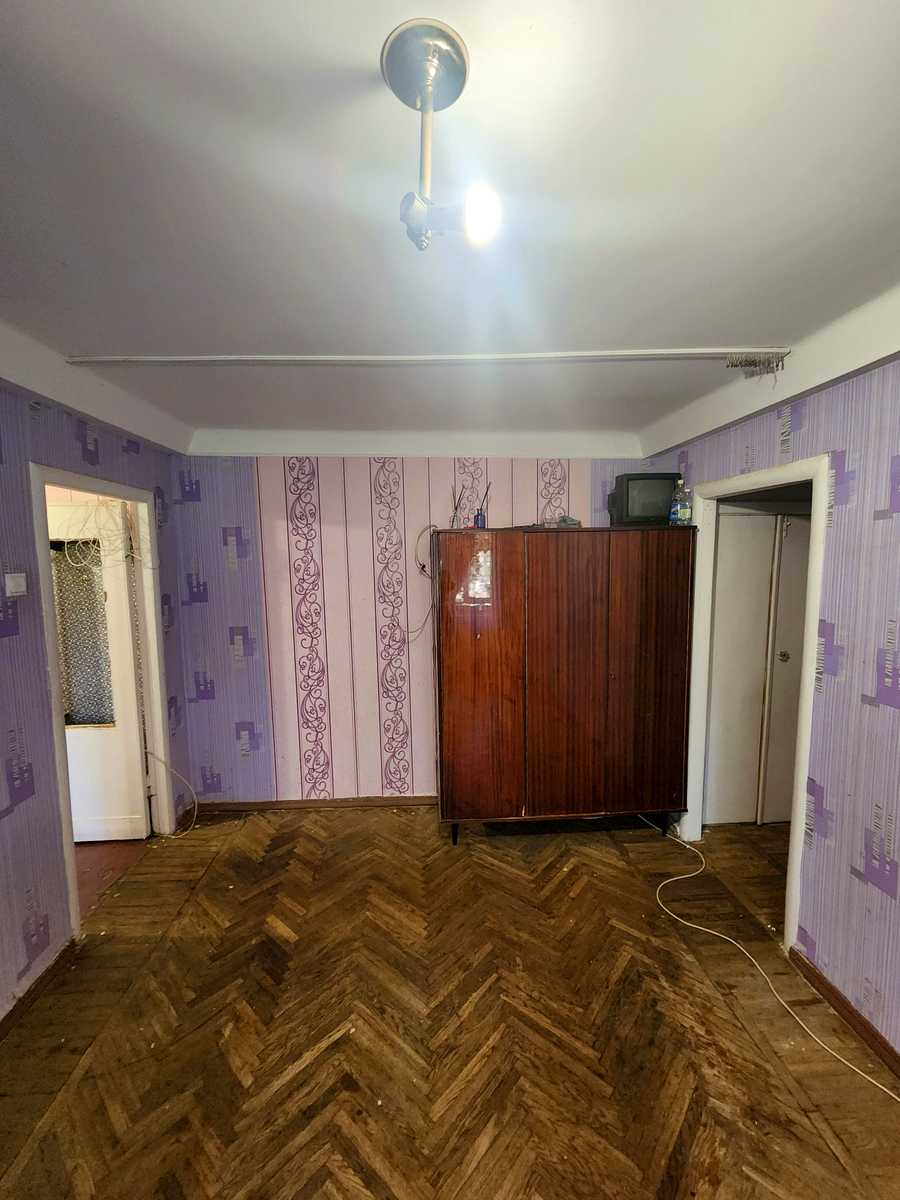 1877758631684847