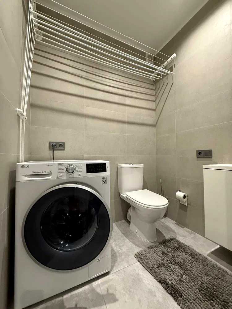 1877759260558746