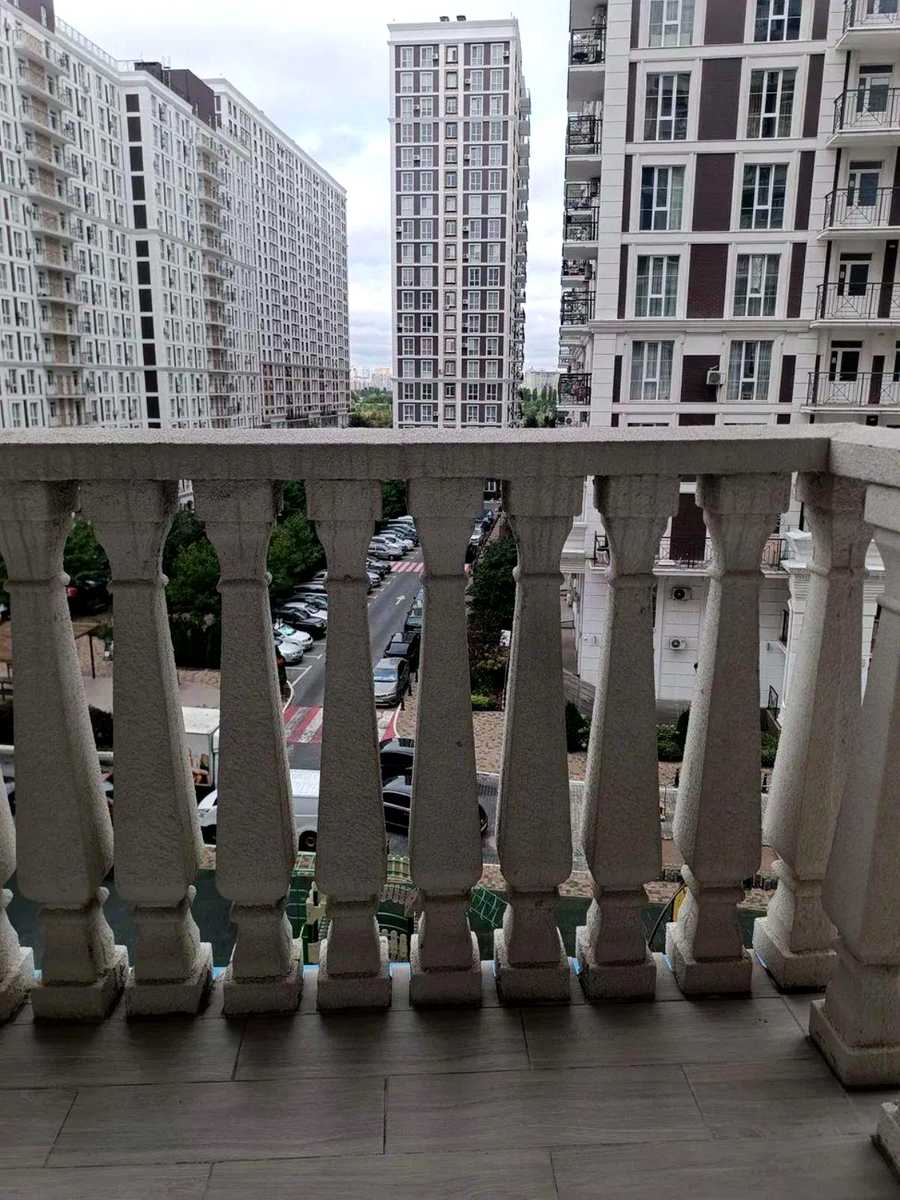 1877759678377898