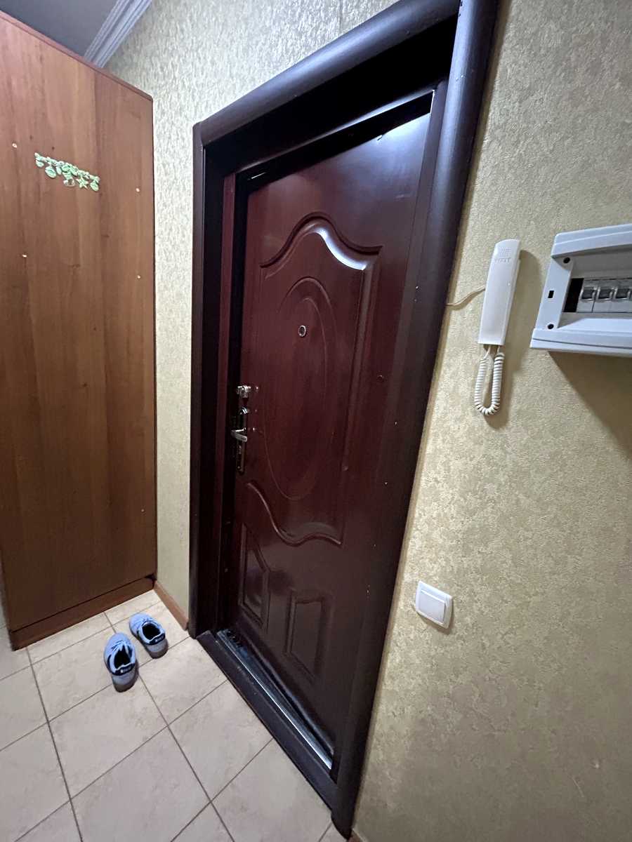 1877760072561406