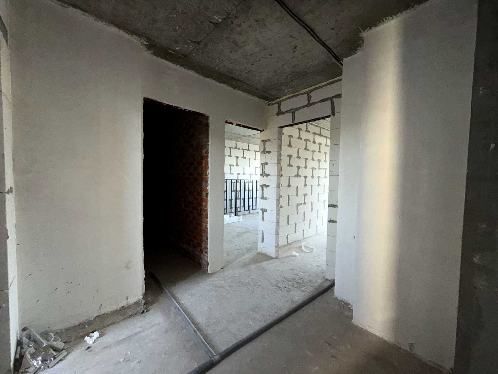 1877761010113273