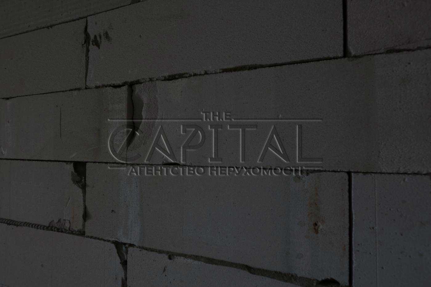 1877761094031328