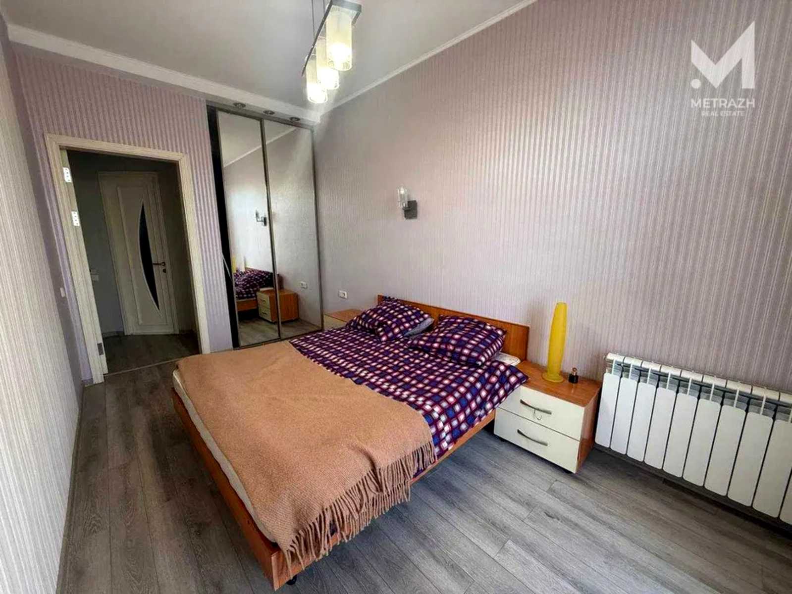 1877761936466678