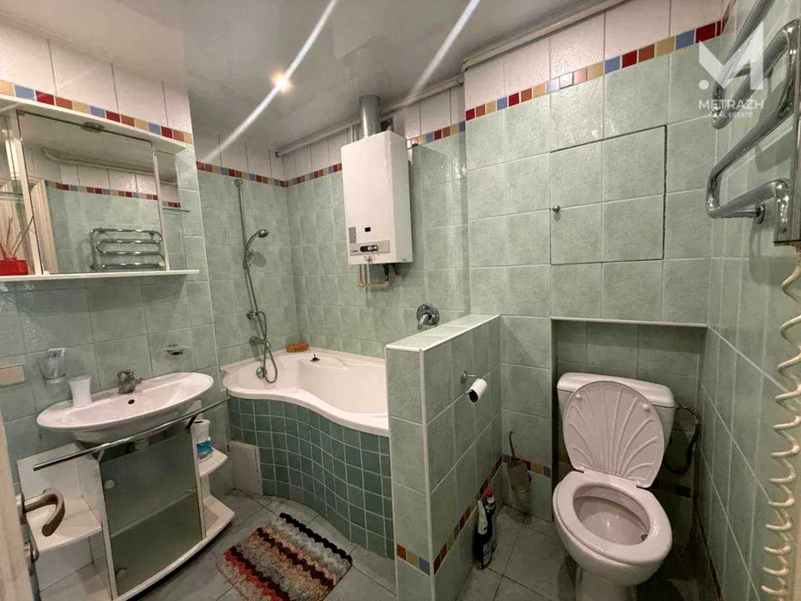 1877761937490357