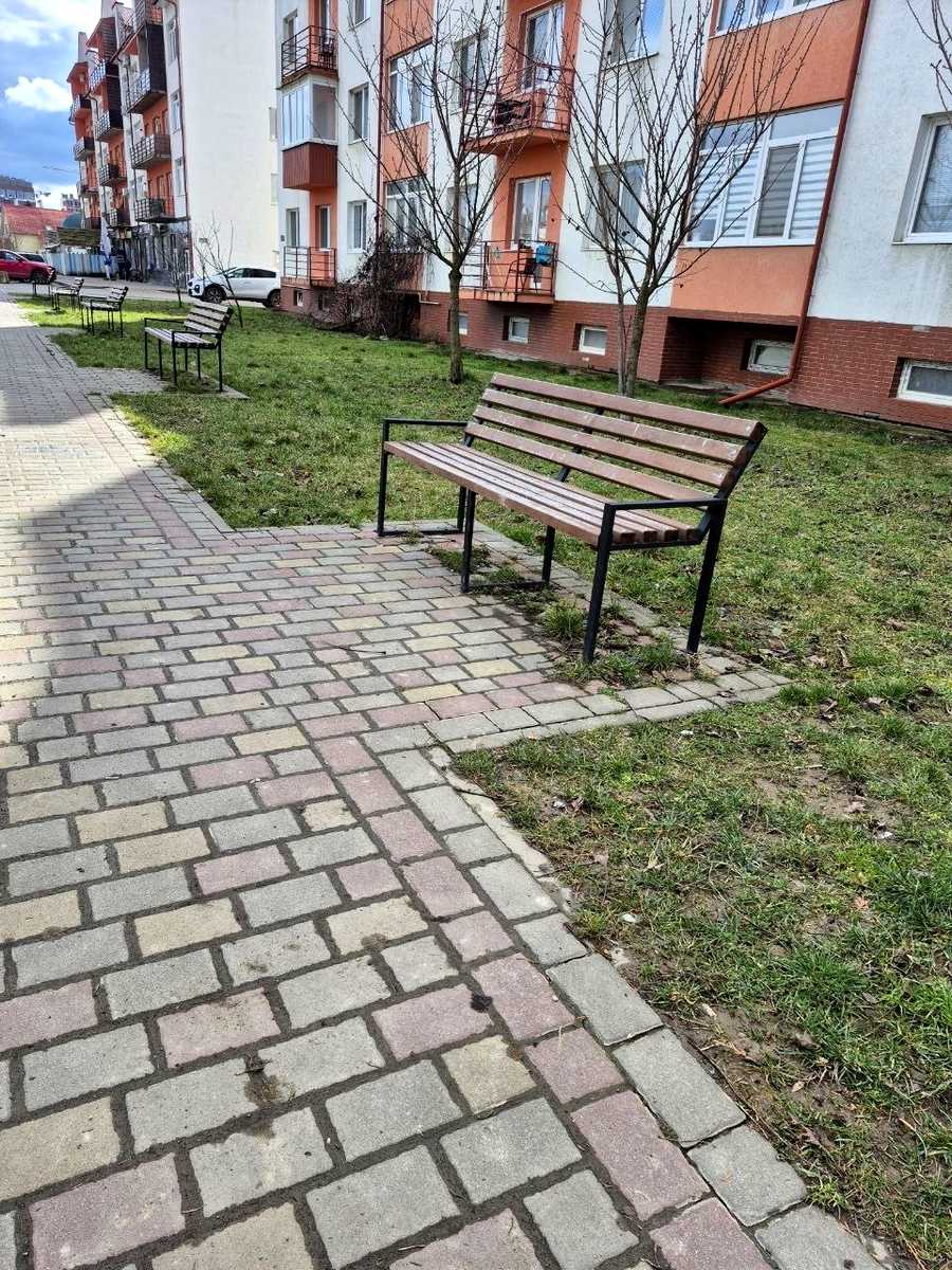 1877762824337055