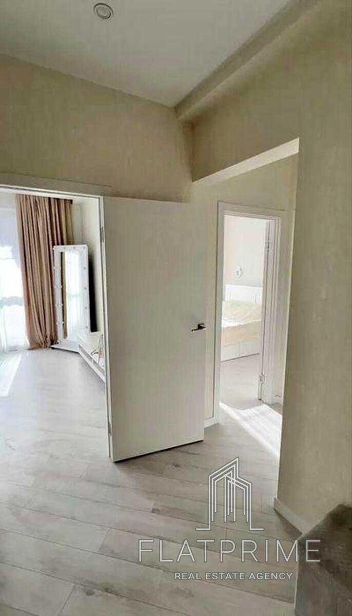 1877762848441408
