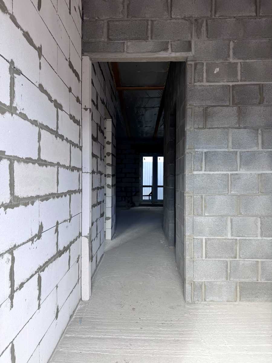 1877763111684392