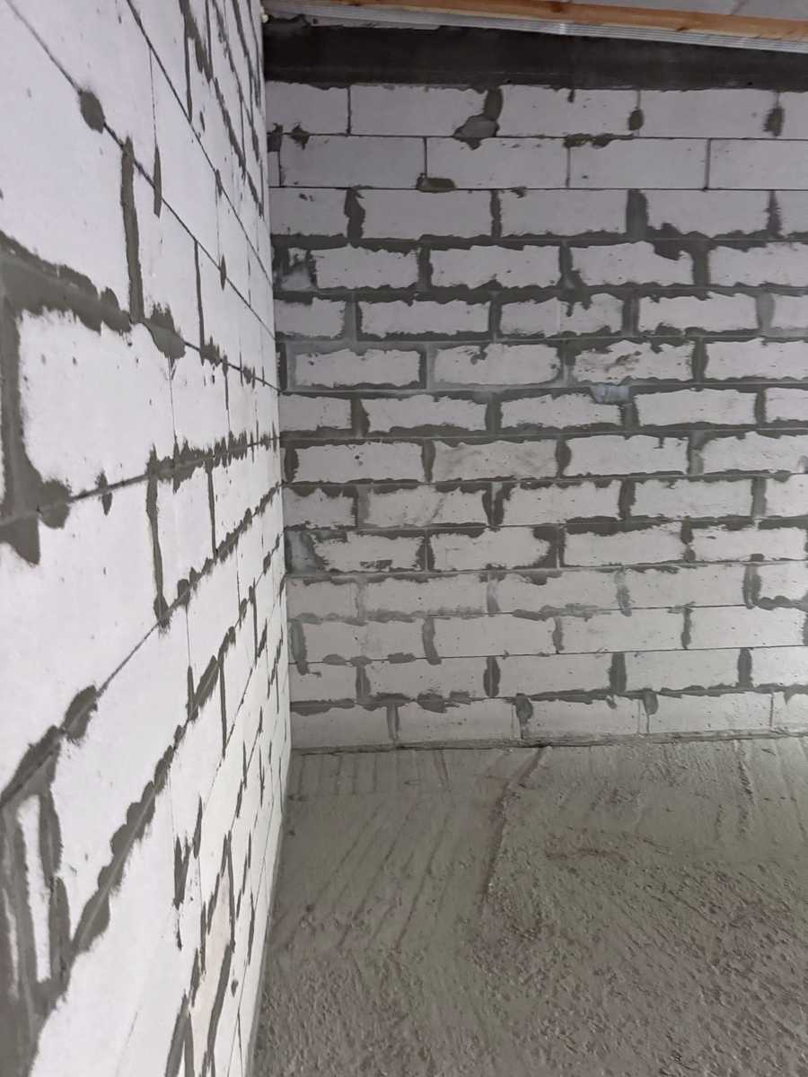 1877763125030174
