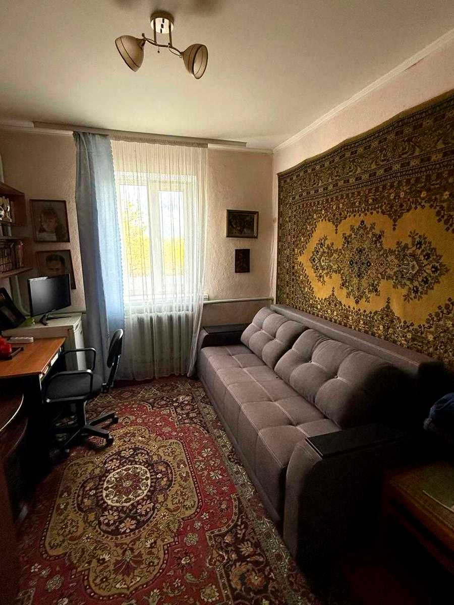 1877763283594311