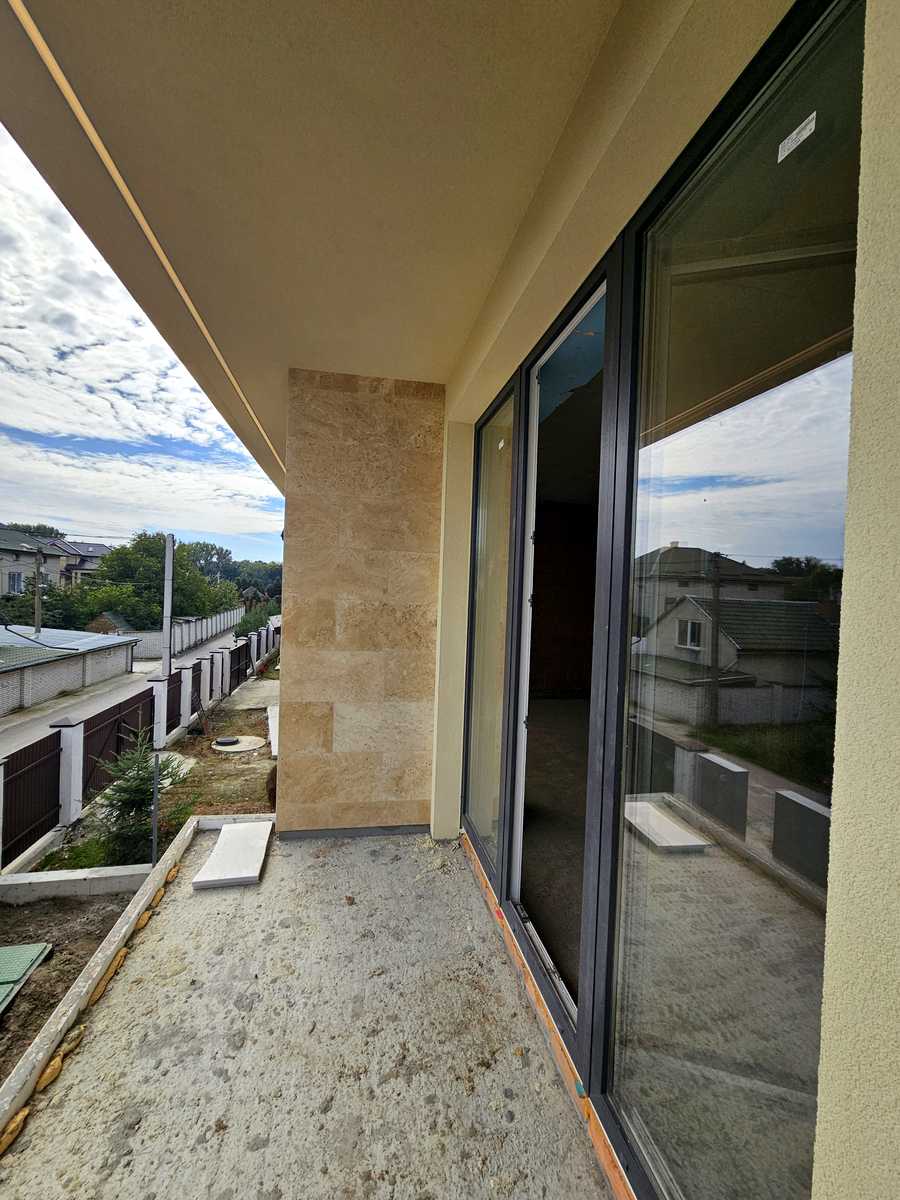 1877764317104608