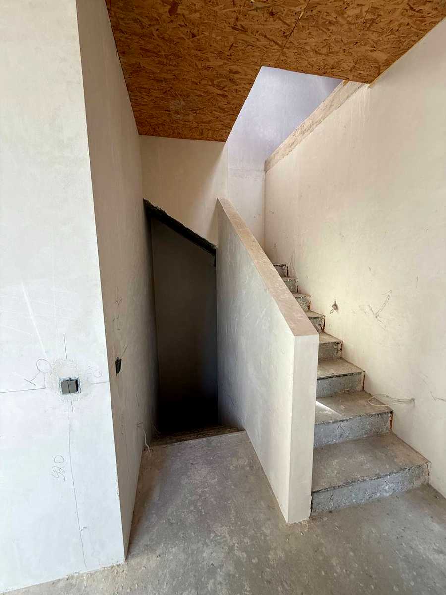 1877764676993453