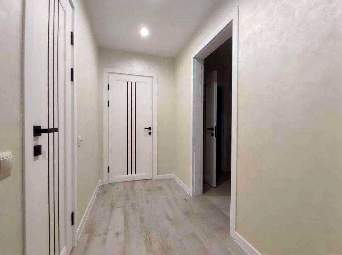 1877765277287170
