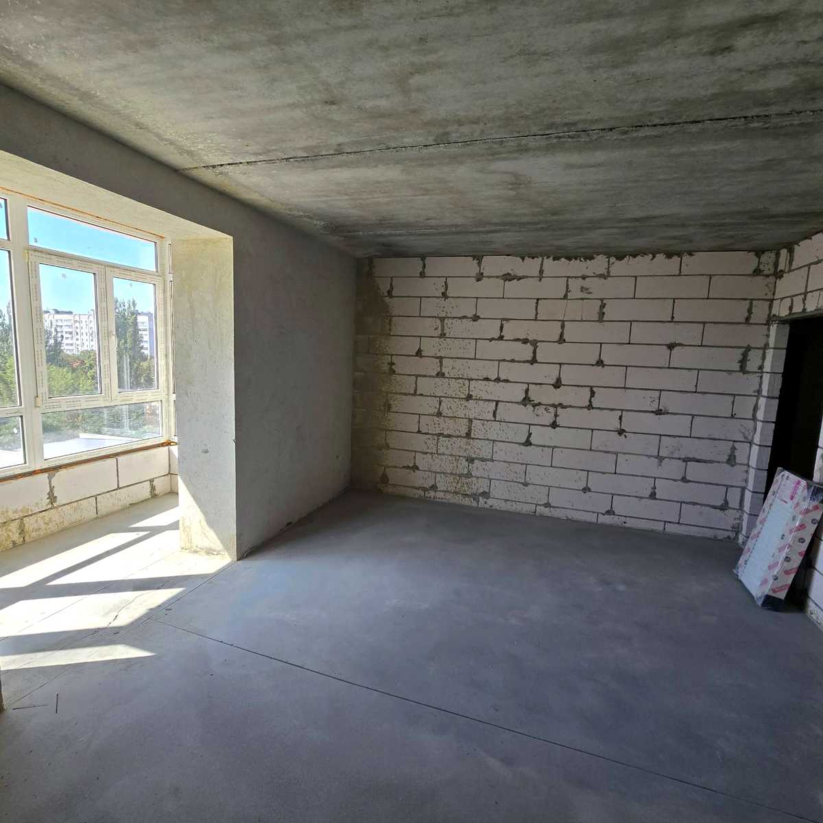 1877765824581158