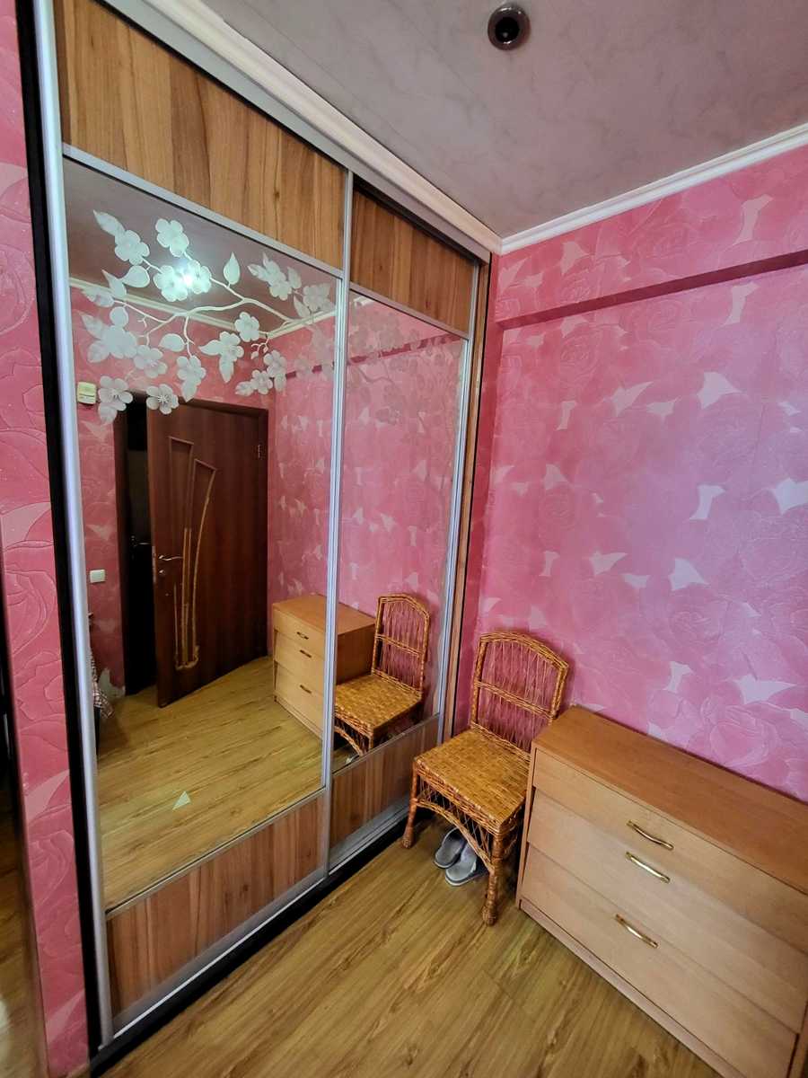 1877766323323048