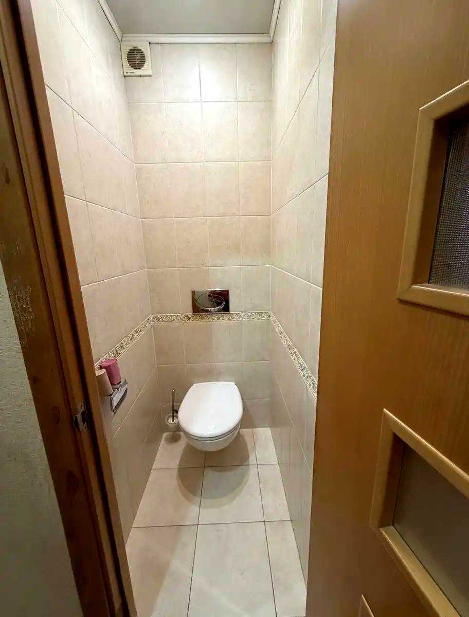 1877766979300096