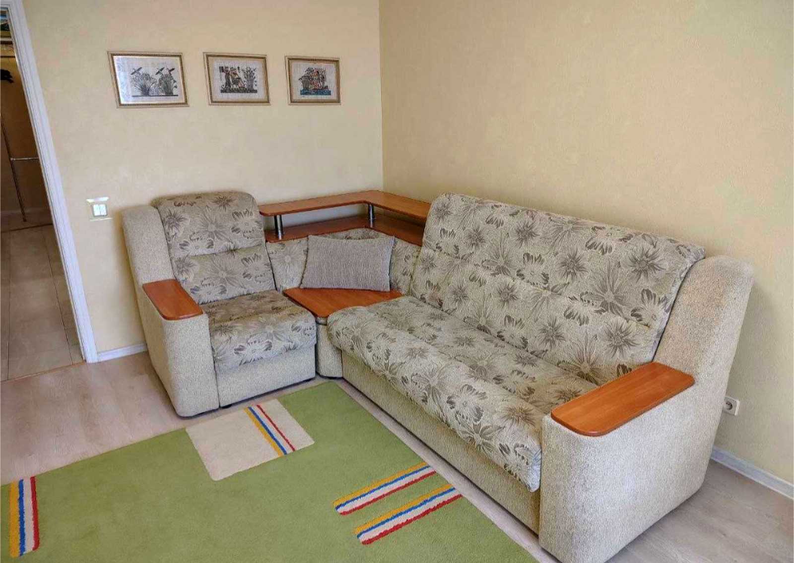 1877768360457395