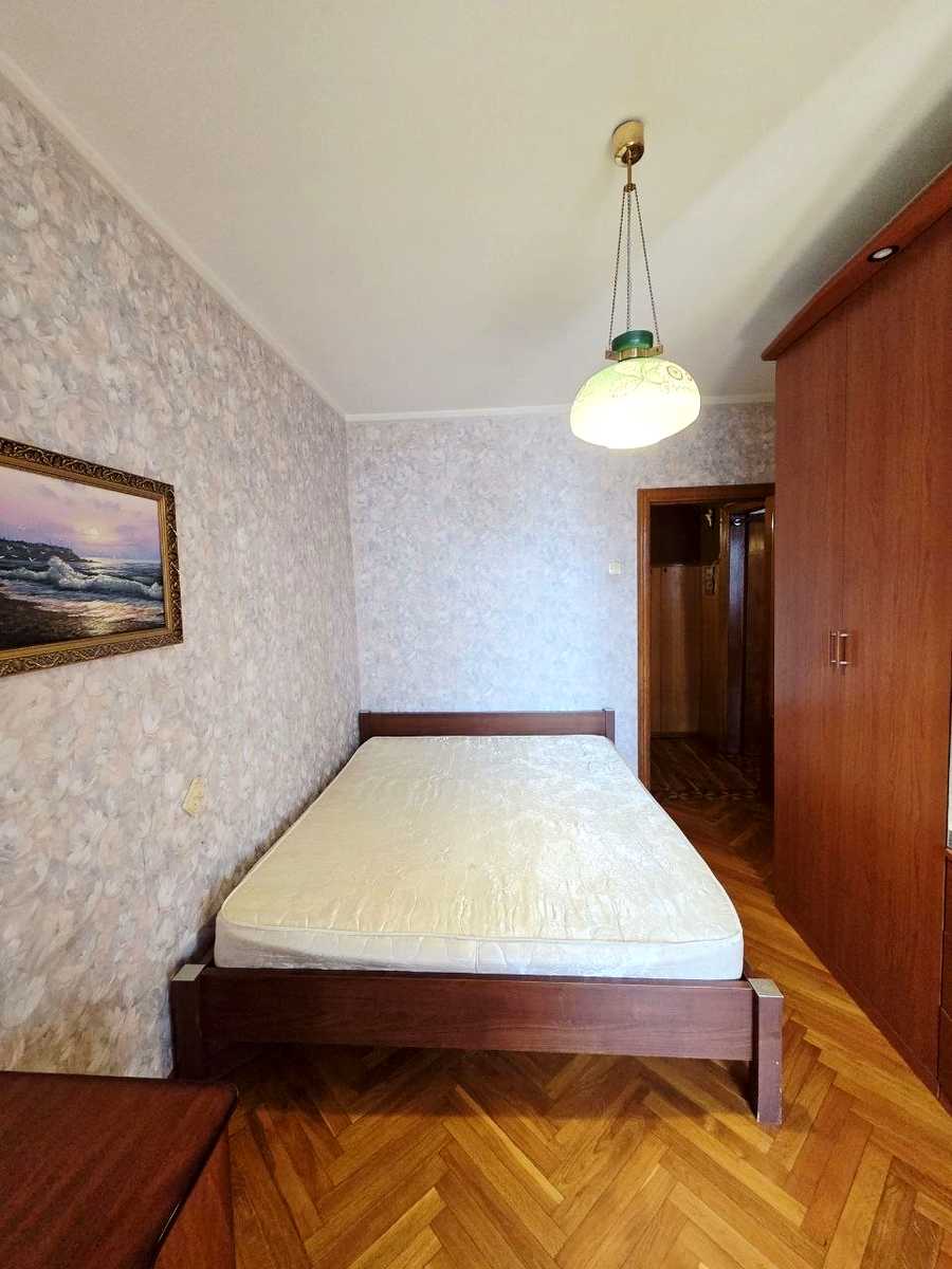 1877770580225208