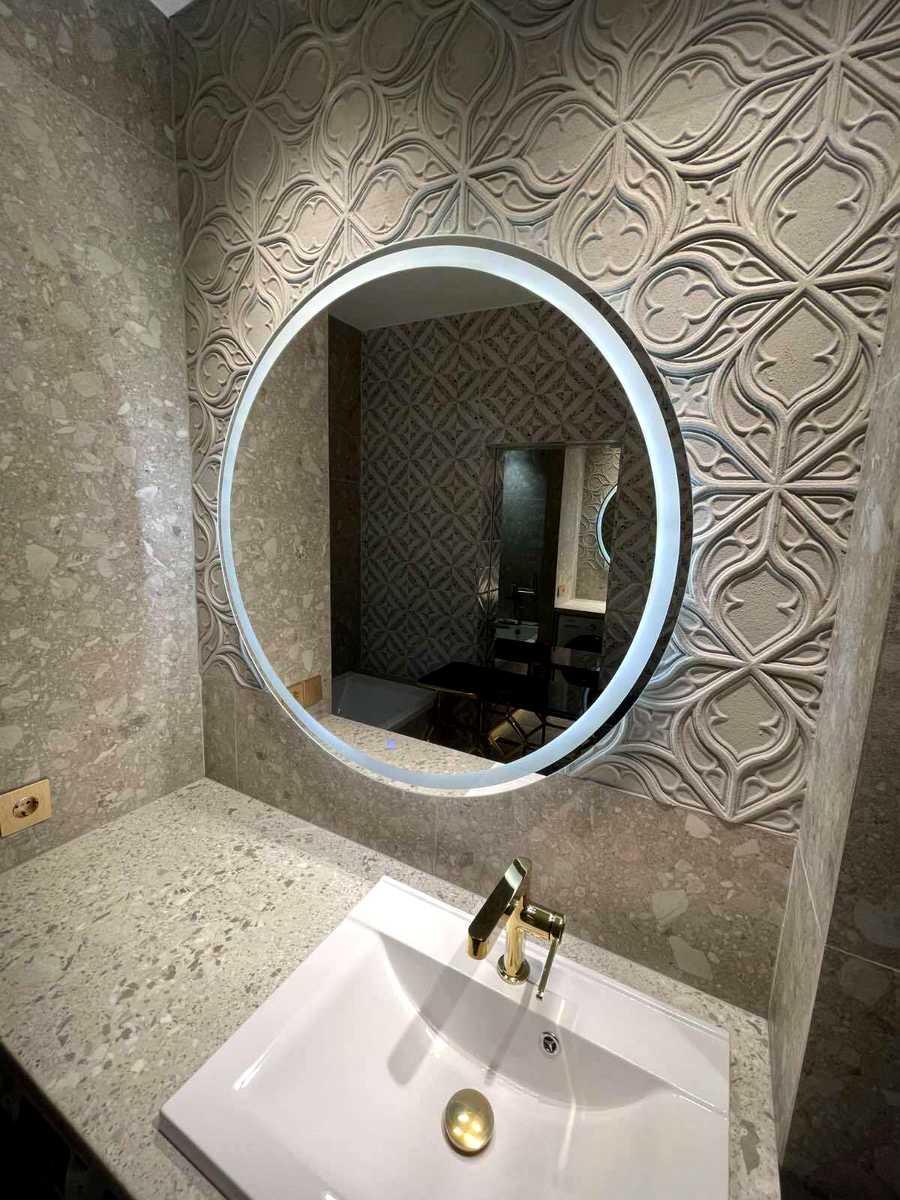 1877774823375827