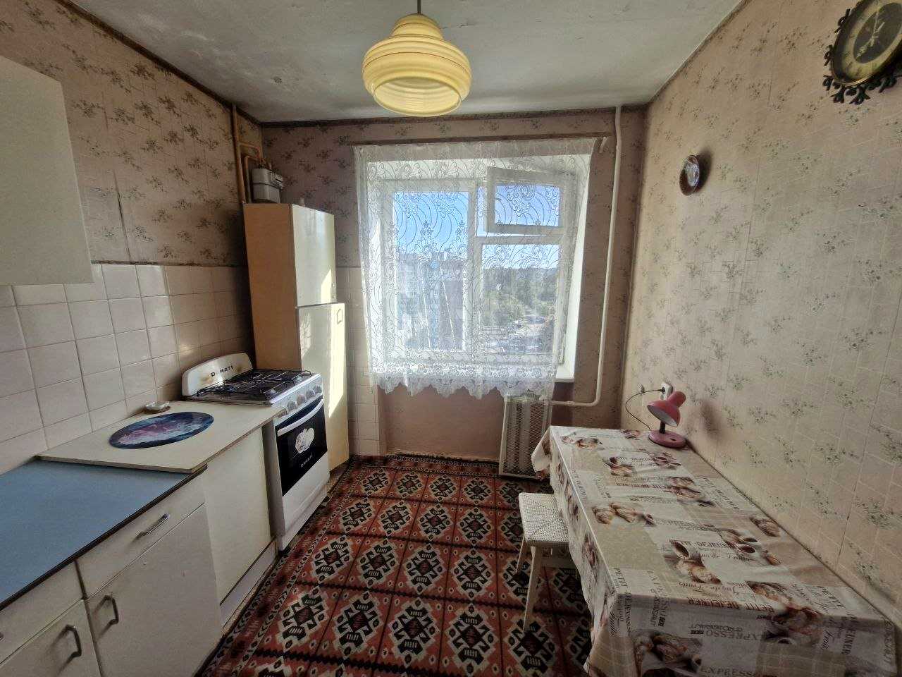 1877775367888346