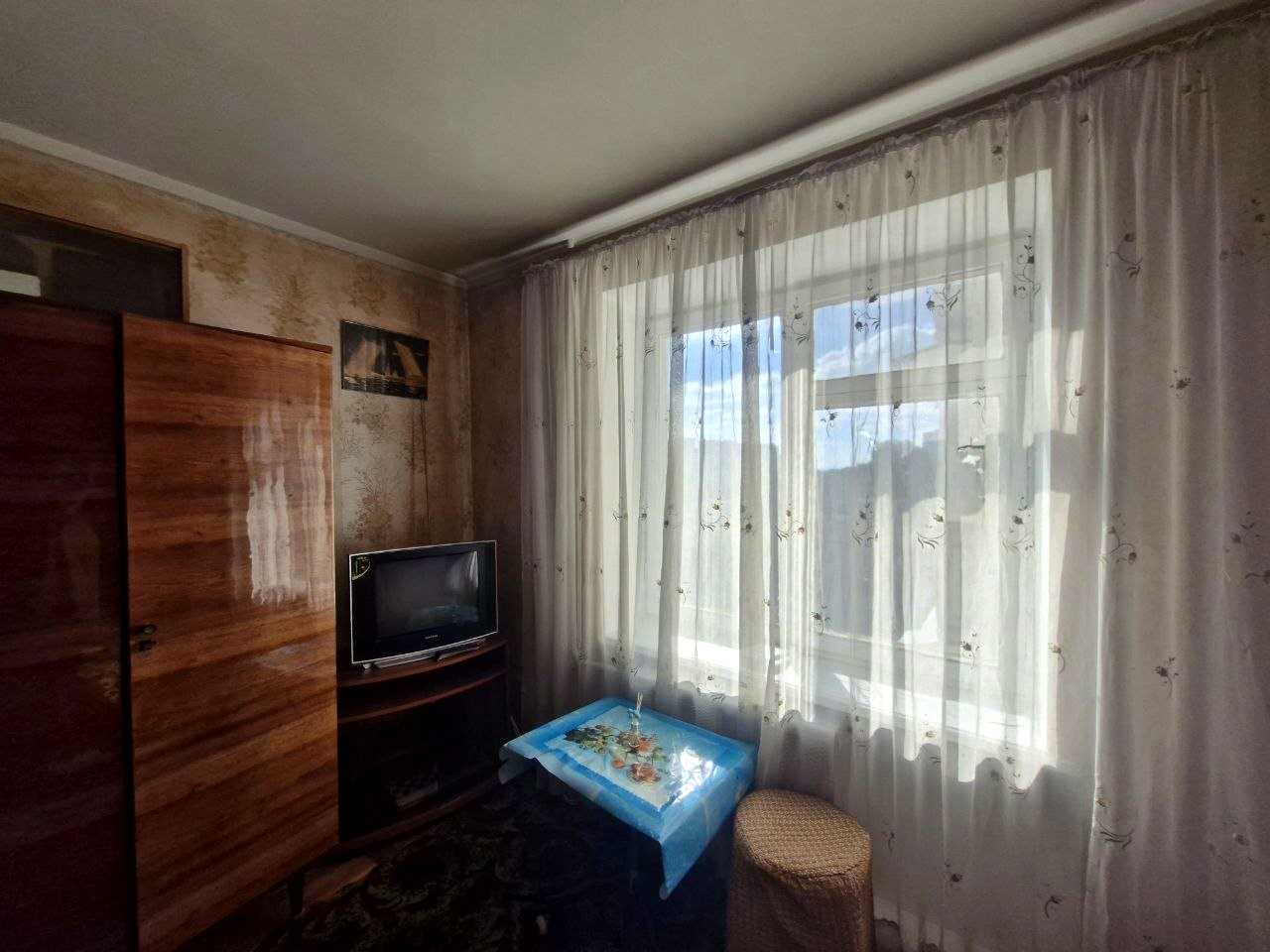 1877775369136381