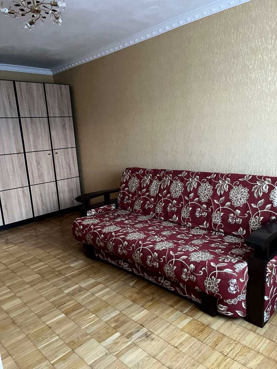 1877775745281652