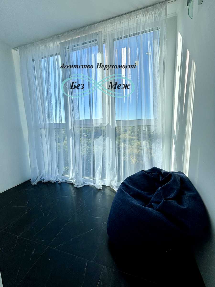 1877779516475682