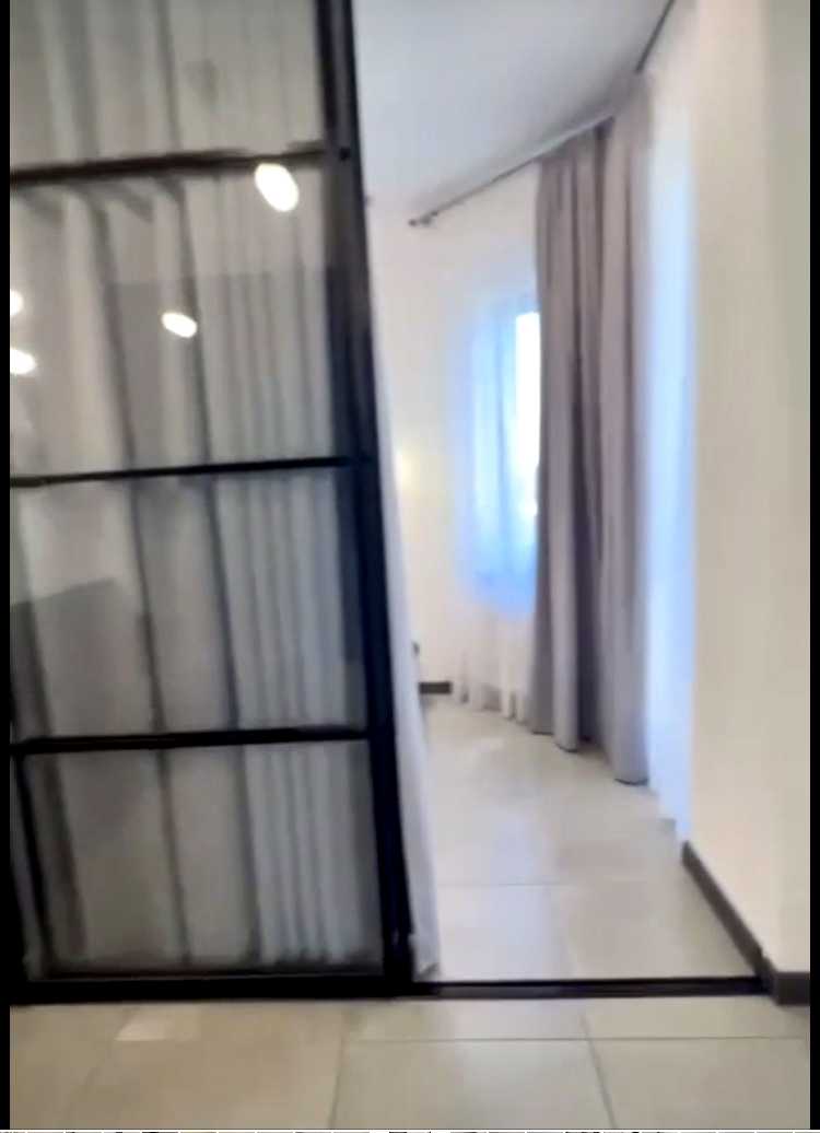 1877786286177613